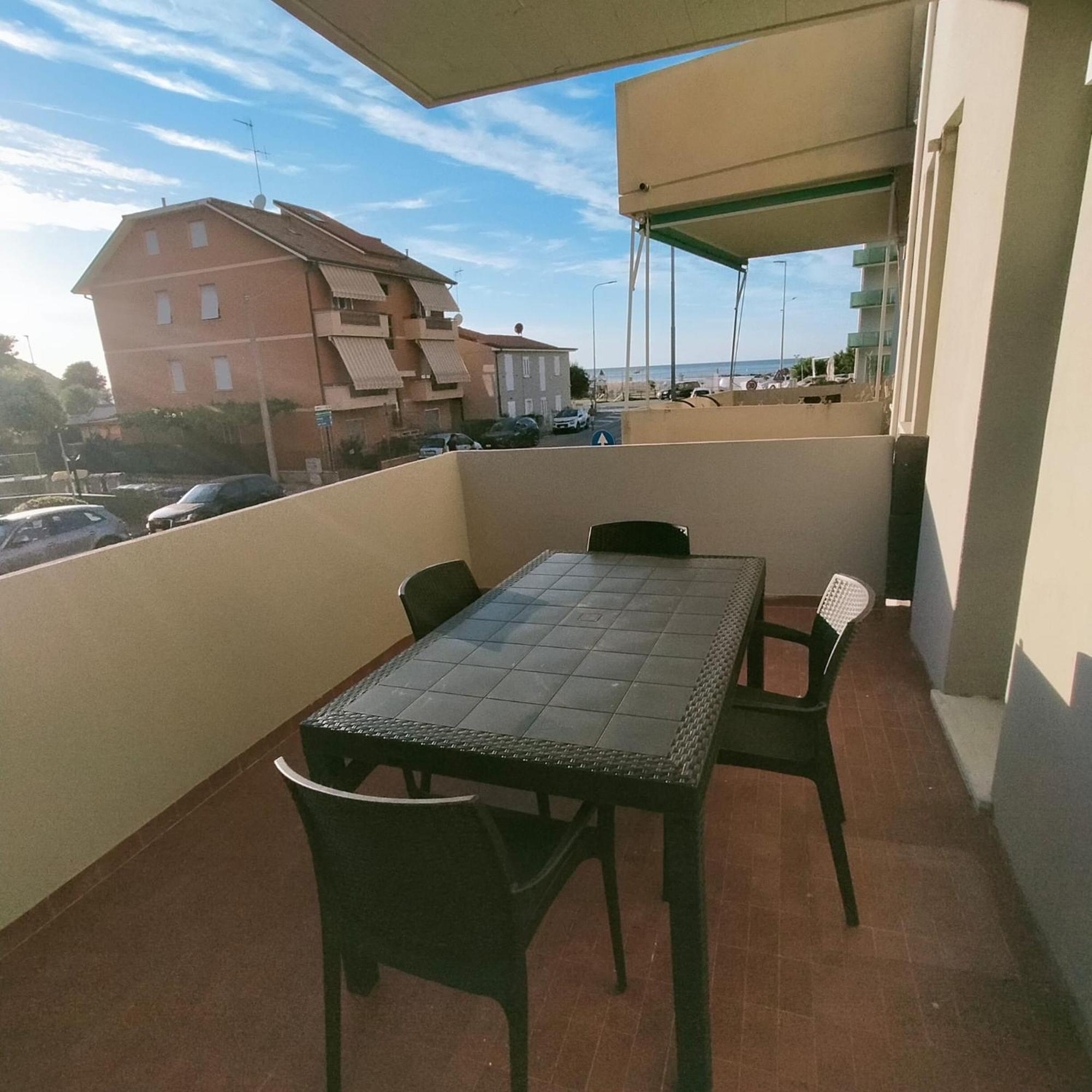 Appartamento Azzurro Pesaro Exterior photo